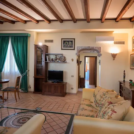 Lejlighed Casa Santina