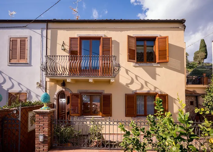 Casa Santina تاورمينا